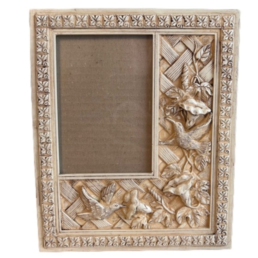 Vintage Picture Frame Resin and Glass Taiwan Hummingbirds